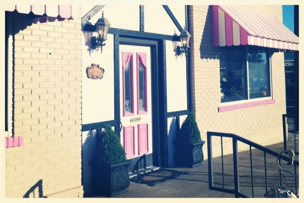 Girlfriends Boutique